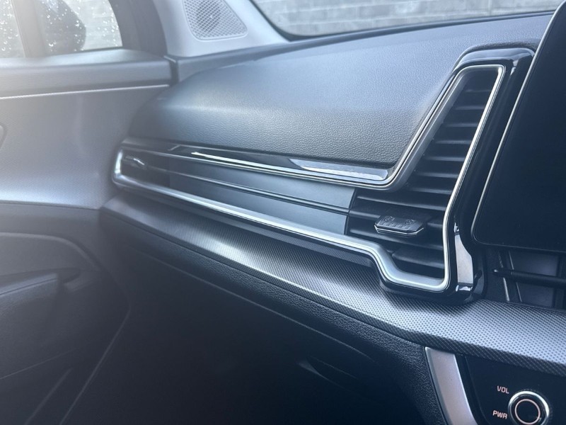 2025 (25) KIA SPORTAGE 1.6T GDi 207 HEV 3 5dr Auto 5038665