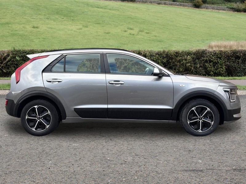 2022 (72) KIA NIRO 1.6 GDi Hybrid 2 5dr DCT 5037052