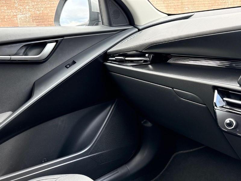 2022 (72) KIA NIRO 1.6 GDi Hybrid 2 5dr DCT 5037074