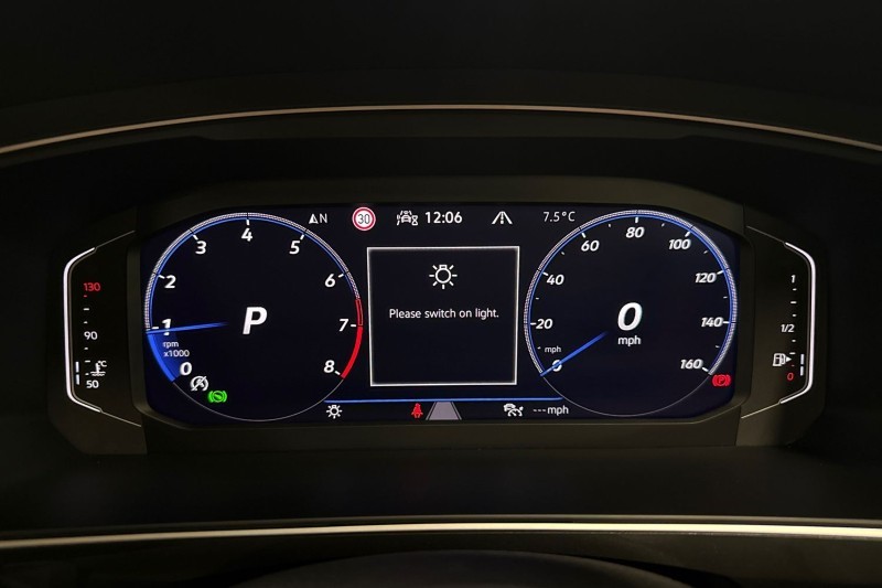 2022 (22) VOLKSWAGEN TIGUAN 2.0 TSI 4Motion Elegance 5dr DSG 5049207