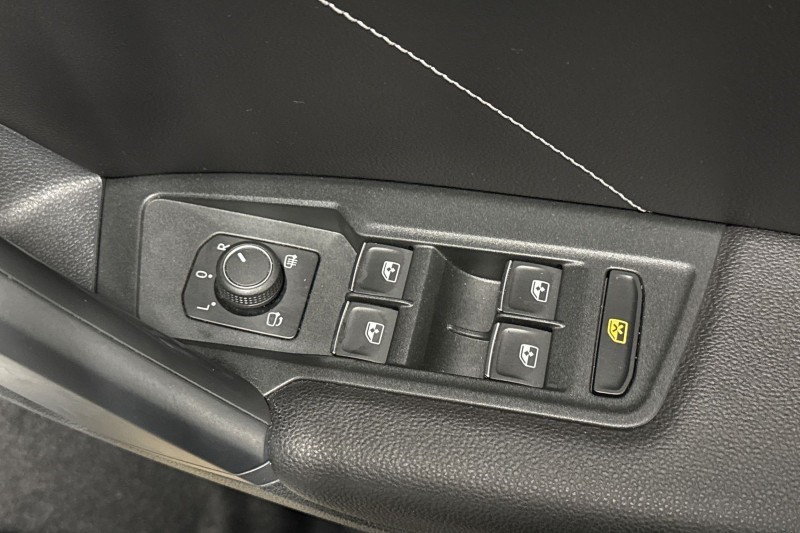 2022 (22) VOLKSWAGEN TIGUAN 2.0 TSI 4Motion Elegance 5dr DSG 5049200