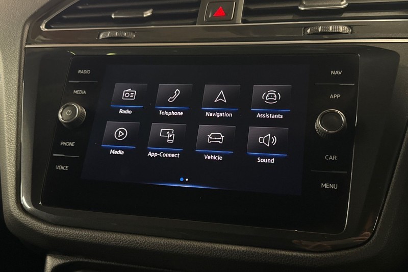 2022 (22) VOLKSWAGEN TIGUAN 2.0 TSI 4Motion Elegance 5dr DSG 5049209