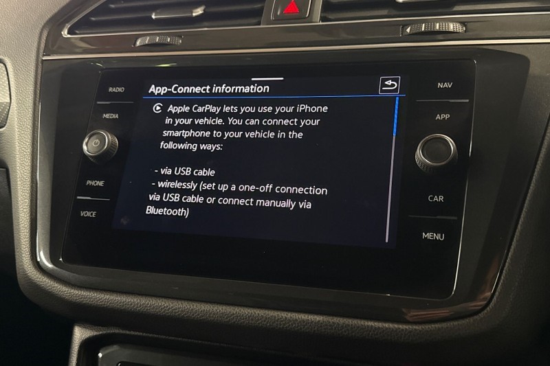 2022 (22) VOLKSWAGEN TIGUAN 2.0 TSI 4Motion Elegance 5dr DSG 5049211