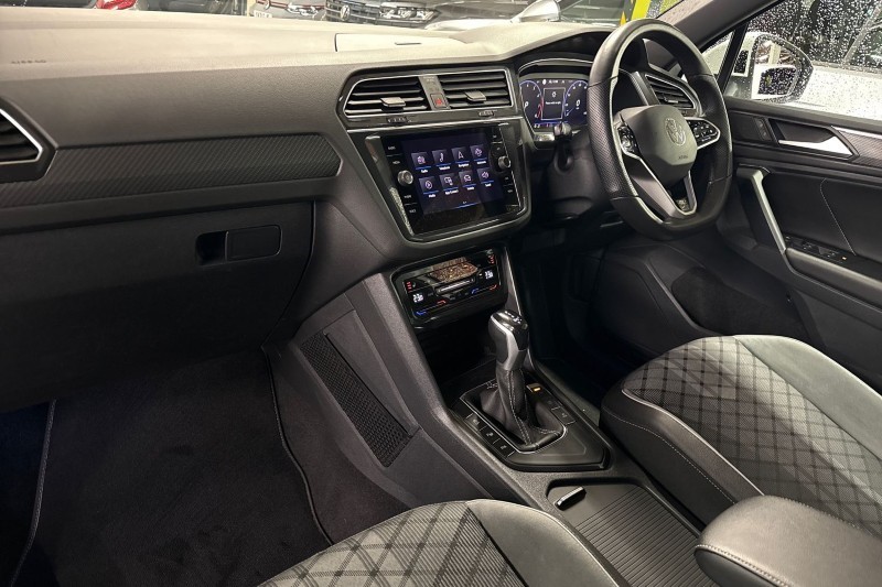 2022 (22) VOLKSWAGEN TIGUAN 2.0 TSI 4Motion Elegance 5dr DSG 5049218