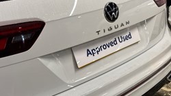 2022 (22) VOLKSWAGEN TIGUAN 2.0 TSI 4Motion Elegance 5dr DSG 5049223