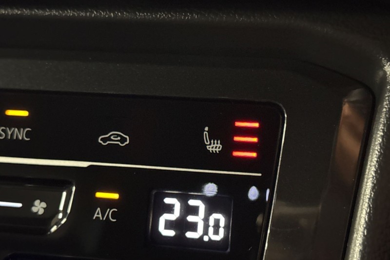 2022 (22) VOLKSWAGEN TIGUAN 2.0 TSI 4Motion Elegance 5dr DSG 5049214