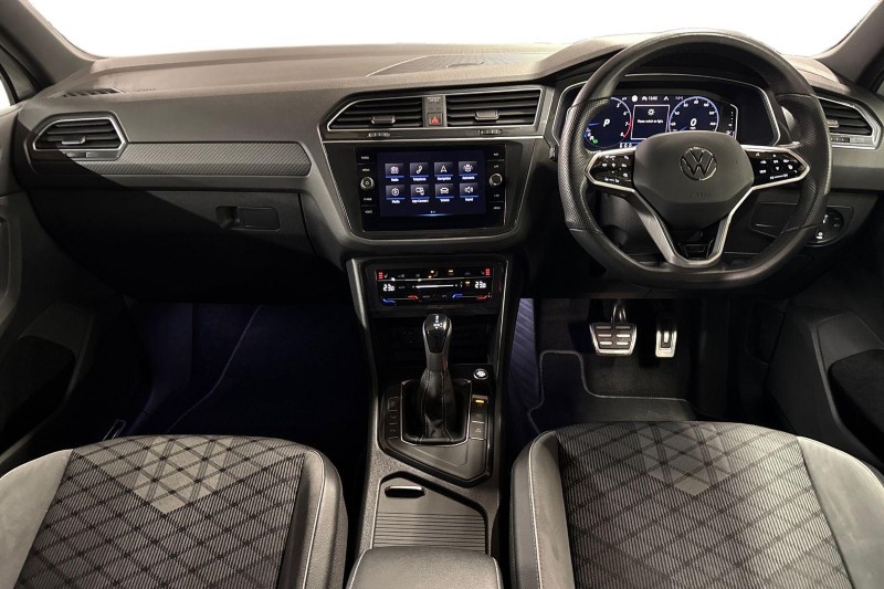 2022 (22) VOLKSWAGEN TIGUAN 2.0 TSI 4Motion Elegance 5dr DSG 5049196