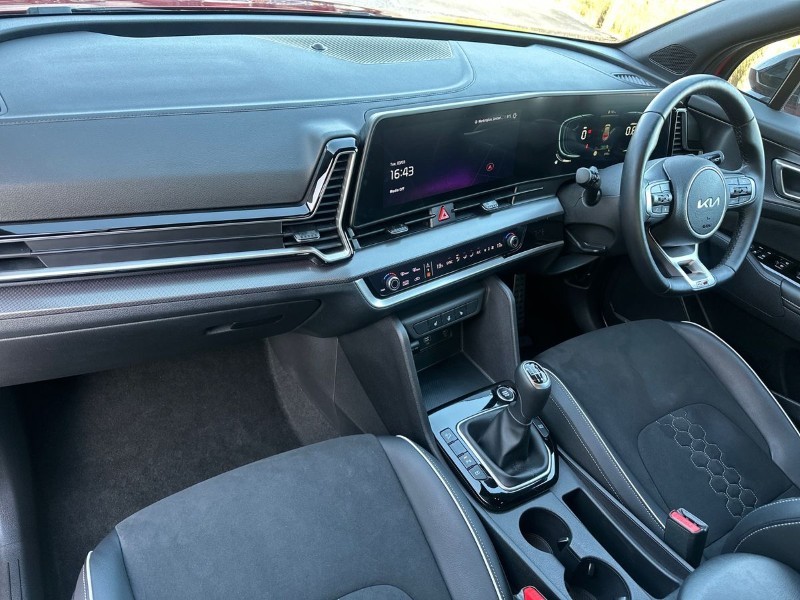 2024 (24) KIA SPORTAGE 1.6T GDi 157 48V ISG GT-Line 5dr 5129941