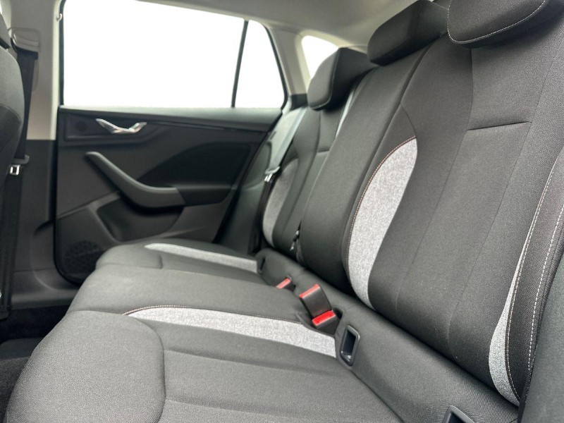 2025 (25) SKODA SCALA 1.0 TSI 116 SE Edition 5dr 5086580