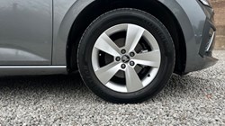 2025 (25) SKODA SCALA 1.0 TSI 116 SE Edition 5dr 5086584