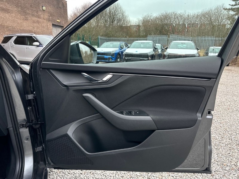 2025 (25) SKODA SCALA 1.0 TSI 116 SE Edition 5dr 5086587