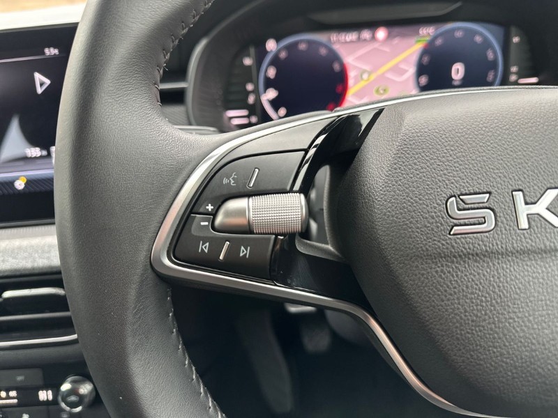 2025 (25) SKODA SCALA 1.0 TSI 116 SE Edition 5dr 5086594