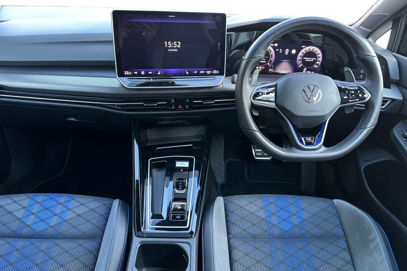 2025 (25) VOLKSWAGEN GOLF 2.0 TSI 333 R Black Edition 4Motion 5dr DSG 5076385