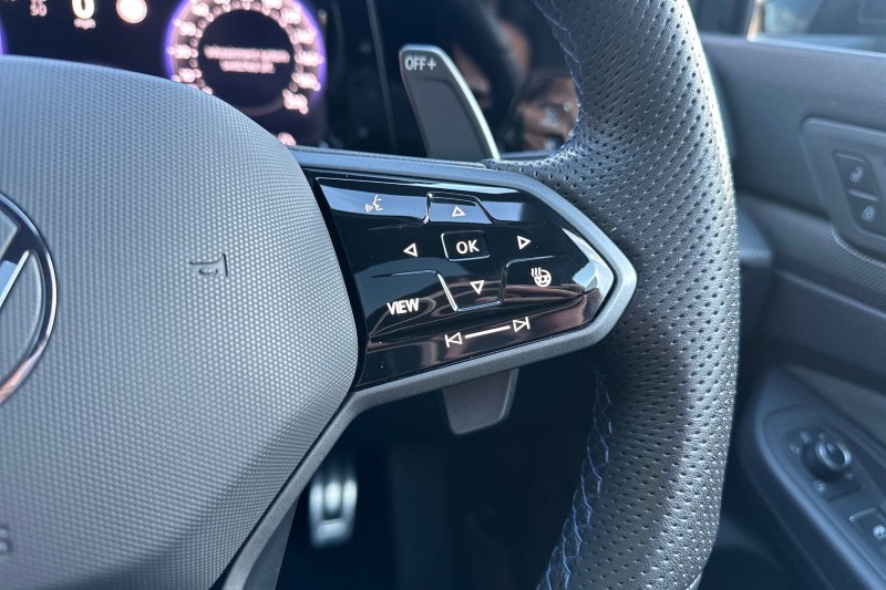 2025 (25) VOLKSWAGEN GOLF 2.0 TSI 333 R Black Edition 4Motion 5dr DSG 5076396