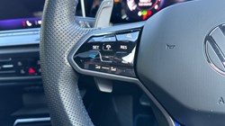 2025 (25) VOLKSWAGEN GOLF 2.0 TSI 333 R Black Edition 4Motion 5dr DSG 5076395