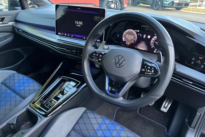 2025 (25) VOLKSWAGEN GOLF 2.0 TSI 333 R Black Edition 4Motion 5dr DSG 5076387