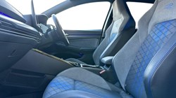 2025 (25) VOLKSWAGEN GOLF 2.0 TSI 333 R Black Edition 4Motion 5dr DSG 5076379