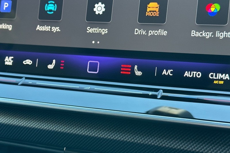 2025 (25) VOLKSWAGEN GOLF 2.0 TSI 333 R Black Edition 4Motion 5dr DSG 5076405