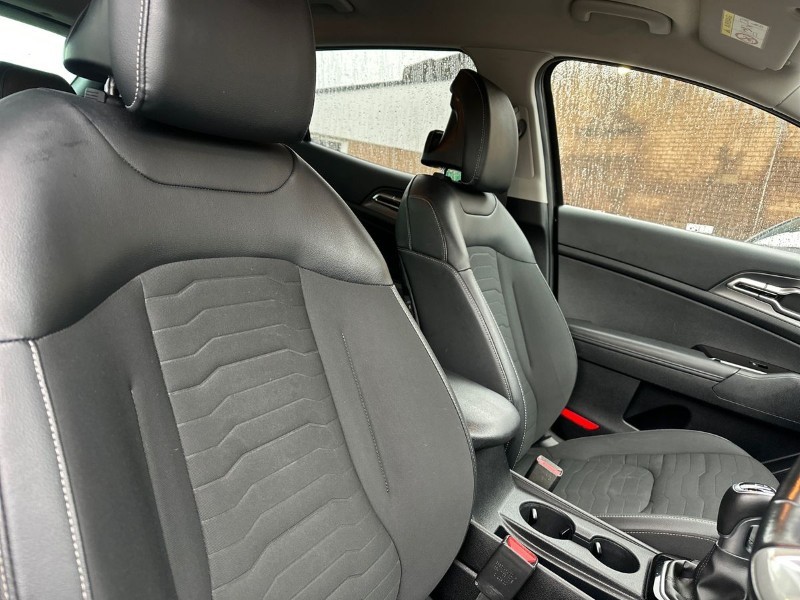 2022 (22) KIA SPORTAGE 1.6T GDi ISG Launch Edition 5dr 5113539