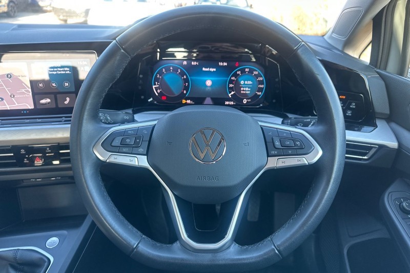 2023 (73) VOLKSWAGEN GOLF 1.5 TSI Life 5dr 5148263