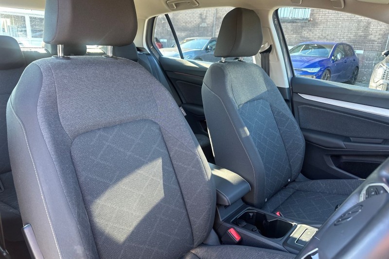 2023 (73) VOLKSWAGEN GOLF 1.5 TSI Life 5dr 5148262