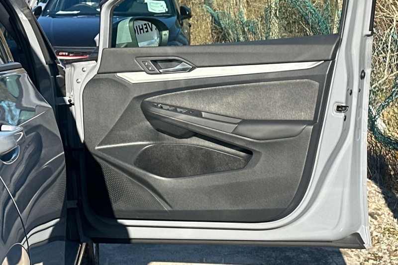 2023 (73) VOLKSWAGEN GOLF 1.5 TSI Life 5dr 5148257