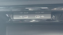 2025 (25) VOLKSWAGEN GOLF 1.5 TSI 150 R-Line 5dr 5098839