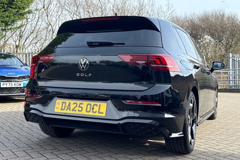 2025 (25) VOLKSWAGEN GOLF 1.5 TSI 150 R-Line 5dr 5098837