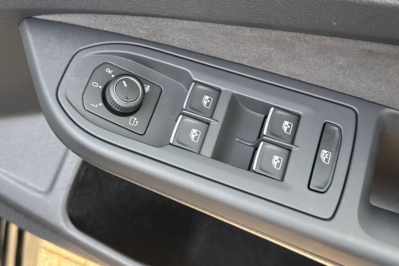 2025 (25) VOLKSWAGEN GOLF 1.5 TSI 150 R-Line 5dr 5098811