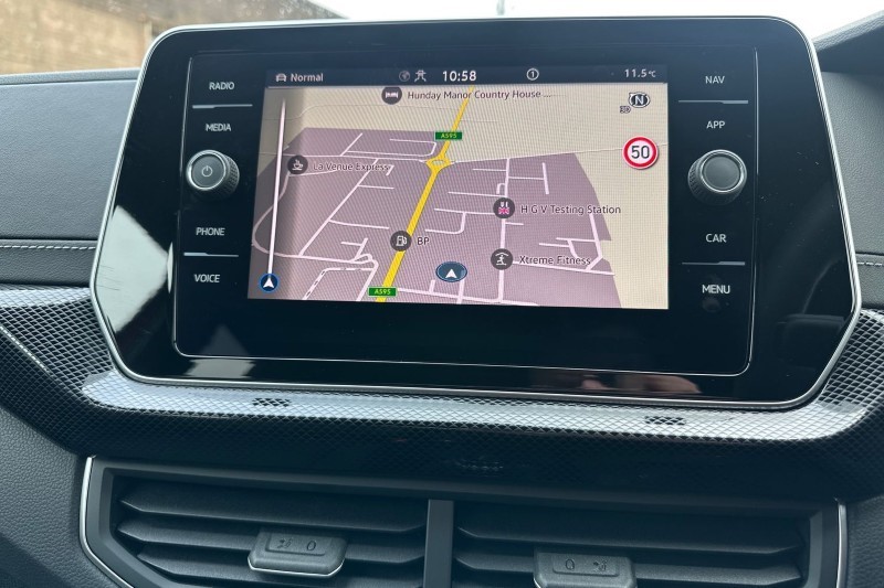 2025 (25) VOLKSWAGEN T-CROSS 1.0 TSI 115 R-Line 5dr DSG 5103624