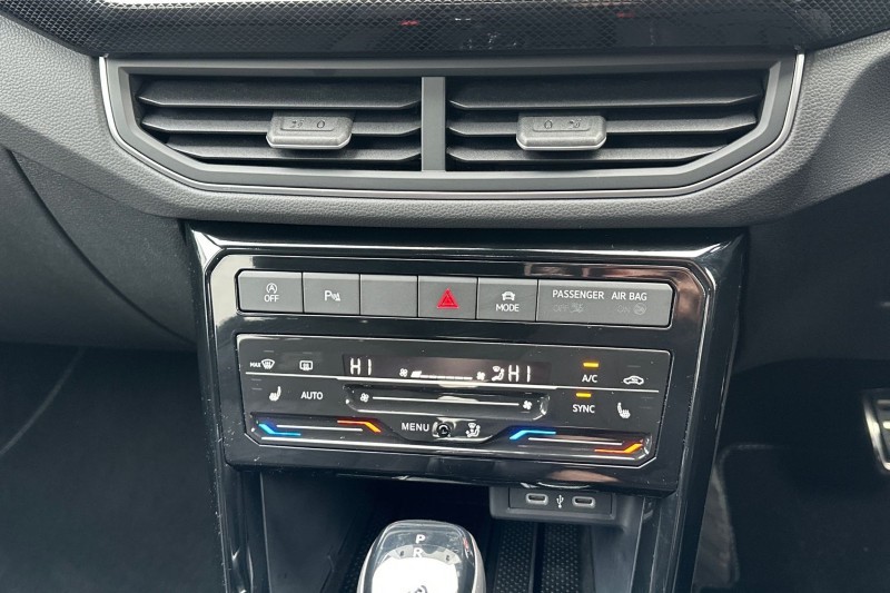 2025 (25) VOLKSWAGEN T-CROSS 1.0 TSI 115 R-Line 5dr DSG 5103626