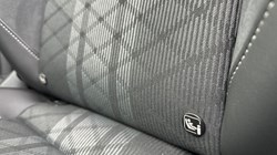 2025 (25) VOLKSWAGEN T-CROSS 1.0 TSI 115 R-Line 5dr DSG 5103631