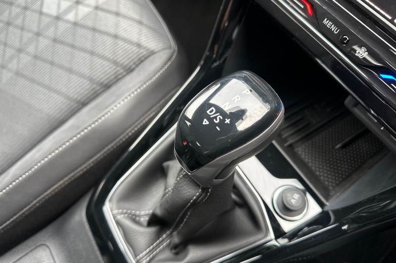 2025 (25) VOLKSWAGEN T-CROSS 1.0 TSI 115 R-Line 5dr DSG 5103630