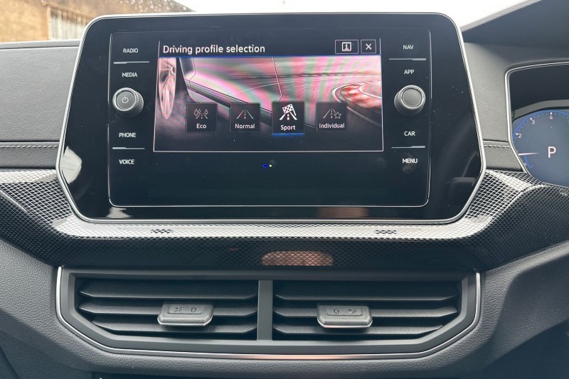 2025 (25) VOLKSWAGEN T-CROSS 1.0 TSI 115 R-Line 5dr DSG 5103627