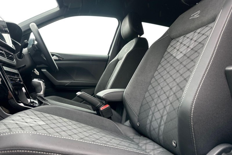 2025 (25) VOLKSWAGEN T-CROSS 1.0 TSI 115 R-Line 5dr DSG 5104097