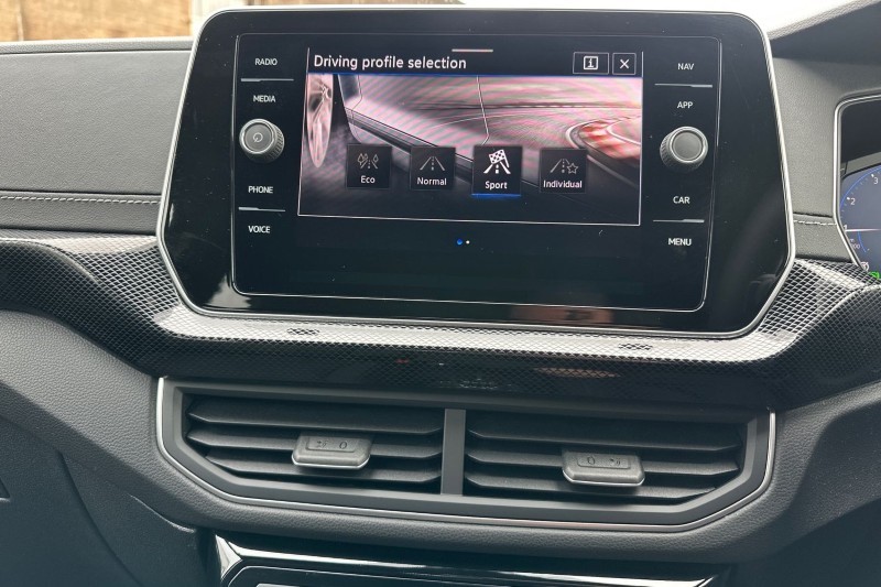 2025 (25) VOLKSWAGEN T-CROSS 1.0 TSI 115 R-Line 5dr DSG 5104121