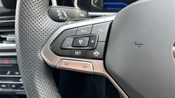2025 (25) VOLKSWAGEN T-ROC 1.5 TSI R-Line 5dr DSG 5098775