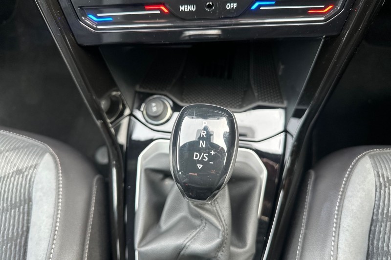 2025 (25) VOLKSWAGEN T-ROC 1.5 TSI R-Line 5dr DSG 5098787