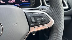 2025 (25) VOLKSWAGEN T-ROC 1.5 TSI R-Line 5dr DSG 5098776