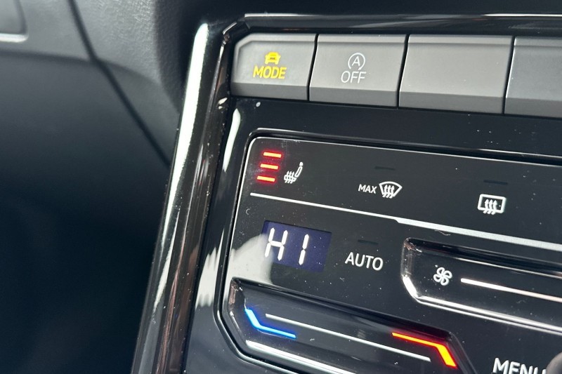 2025 (25) VOLKSWAGEN T-ROC 1.5 TSI R-Line 5dr DSG 5098785