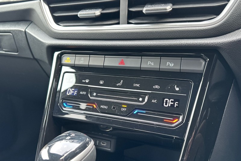 2025 (25) VOLKSWAGEN T-ROC 1.5 TSI R-Line 5dr DSG 5098783