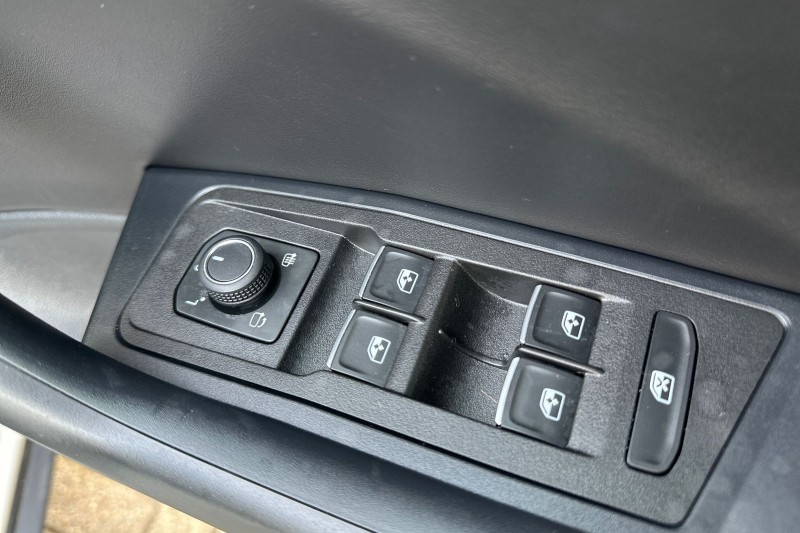 2025 (25) VOLKSWAGEN T-ROC 1.5 TSI R-Line 5dr DSG 5098770