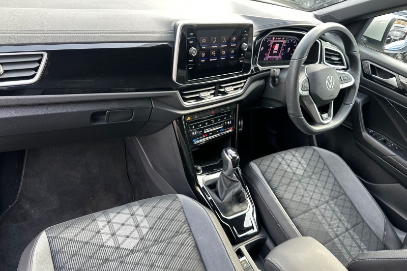 2025 (25) VOLKSWAGEN T-ROC 1.5 TSI R-Line 5dr DSG 5098790