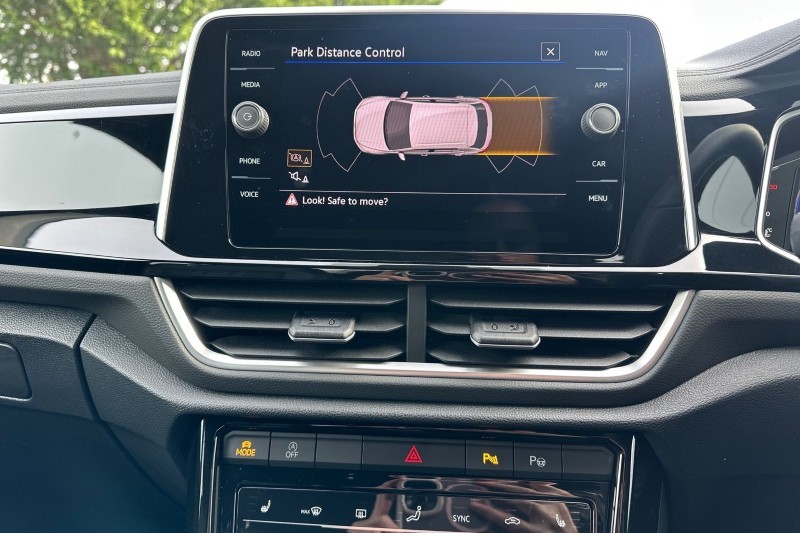 2025 (25) VOLKSWAGEN T-ROC 1.5 TSI R-Line 5dr DSG 5098781