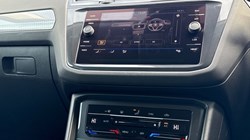 2021 (21) VOLKSWAGEN TIGUAN 1.5 TSI 150 Life 5dr DSG 5176791