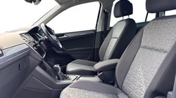 2021 (21) VOLKSWAGEN TIGUAN 1.5 TSI 150 Life 5dr DSG 5176768