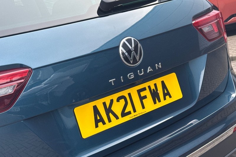 2021 (21) VOLKSWAGEN TIGUAN 1.5 TSI 150 Life 5dr DSG 5176803