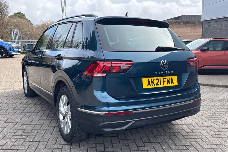 2021 (21) VOLKSWAGEN TIGUAN 1.5 TSI 150 Life 5dr DSG 5176802