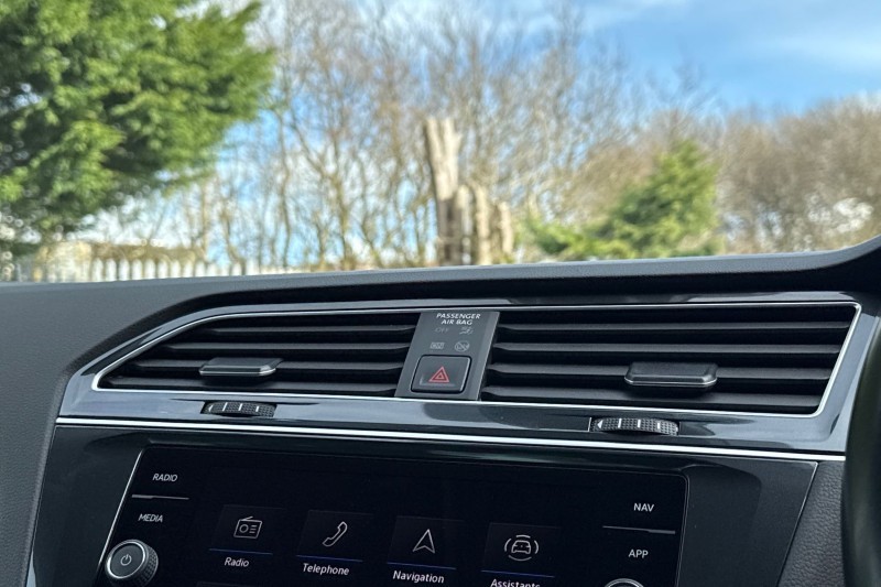 2021 (21) VOLKSWAGEN TIGUAN 1.5 TSI 150 Life 5dr DSG 5176792