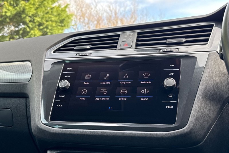 2021 (21) VOLKSWAGEN TIGUAN 1.5 TSI 150 Life 5dr DSG 5176787